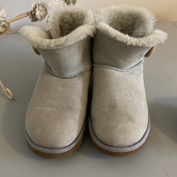 Mini Bailey Button II Genuine Shearling Boot (Size 6, EU 37) Baby Blue - Picture 3 of 7
